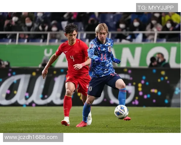 日本紫色足球明星的传奇故事与辉煌成就揭秘